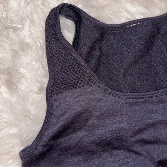 Fabletics Musetta Seamless Sports Bra Black Open Mesh Fabric Women’s medium - Picture 7 of 8